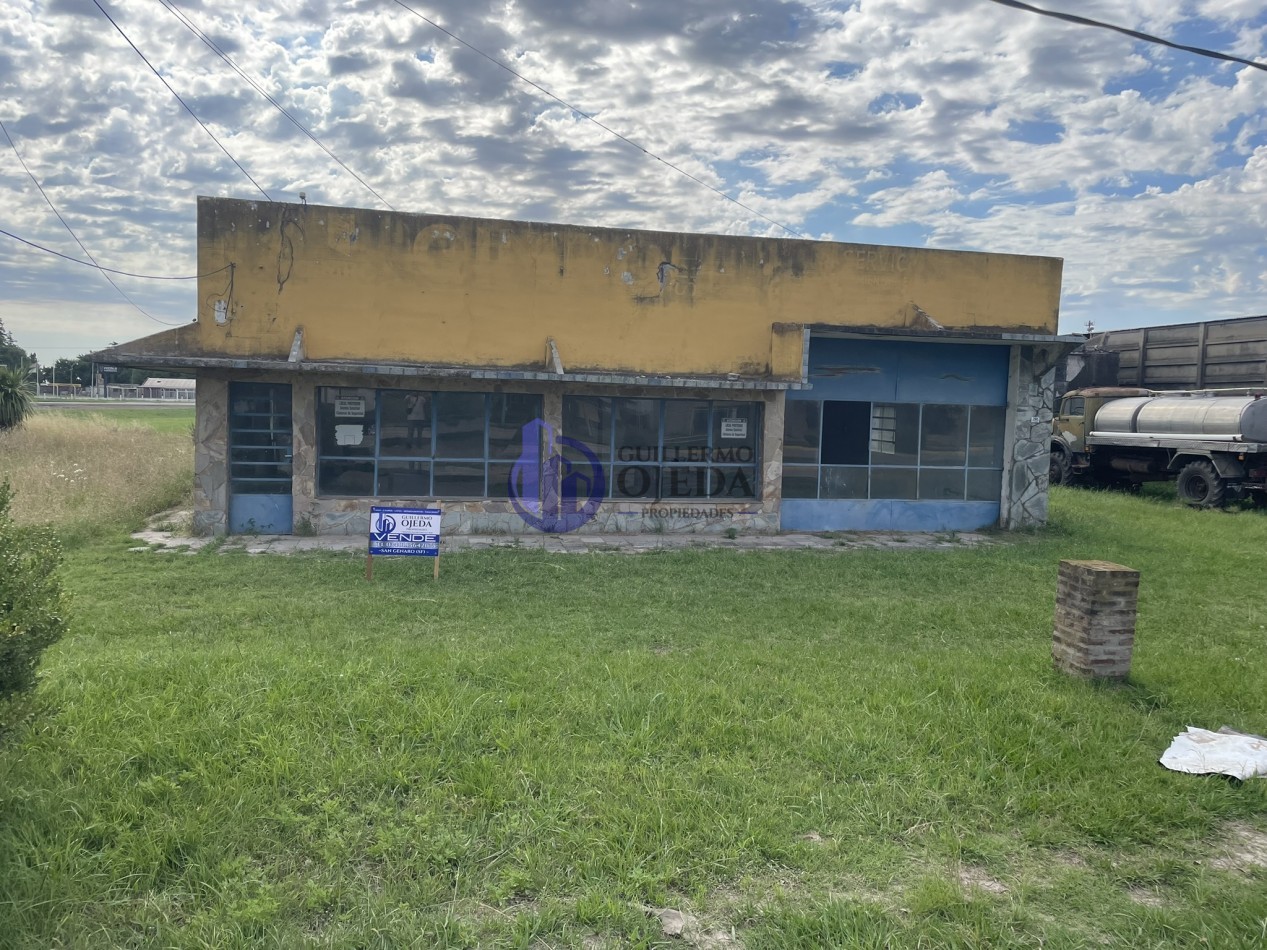 Casa con local comercial sobre ruta 34 y acceso 