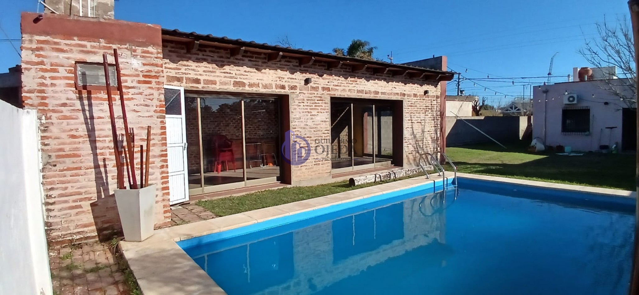 Casa con pileta a la venta en centeno 